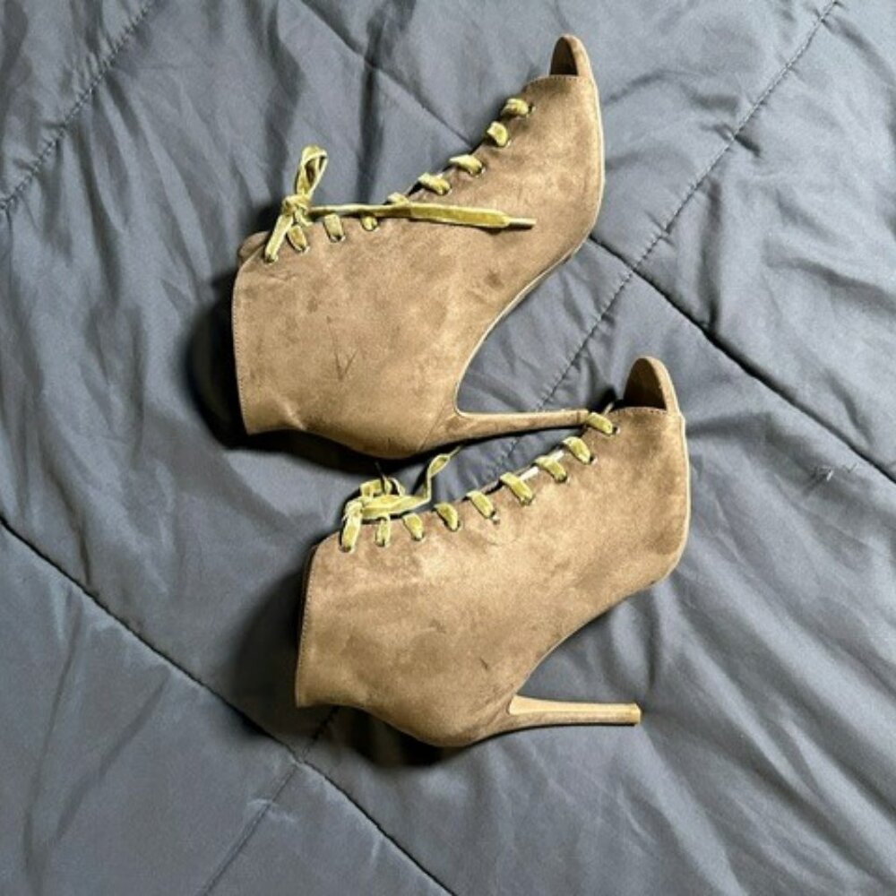 Wild Diva Green Sexy Heel